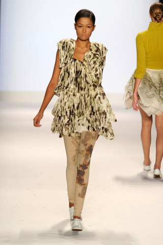 Illustration for article titled Sneak Peek: The Project Runway Fashion Show